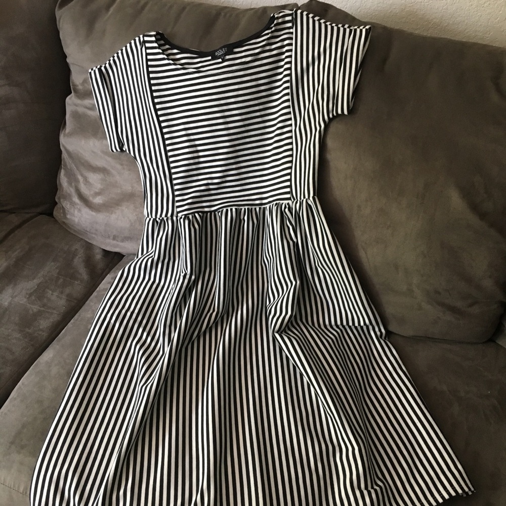 Roolee Mom Nursing Dress